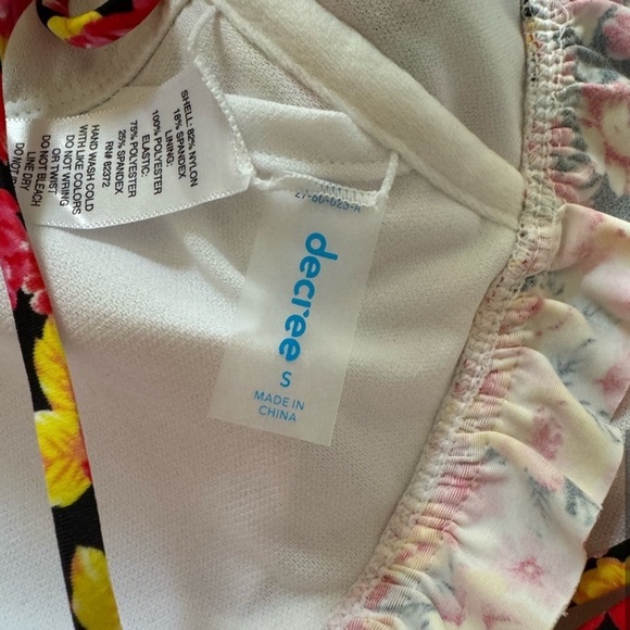 Floral Tube Top with High Waisted Bottoms - Picture 6 of 6